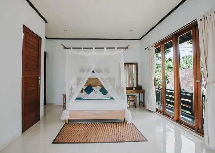 Budhi Ayu 3*
