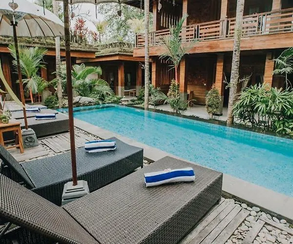 Budhi Ayu Holiday park 3*