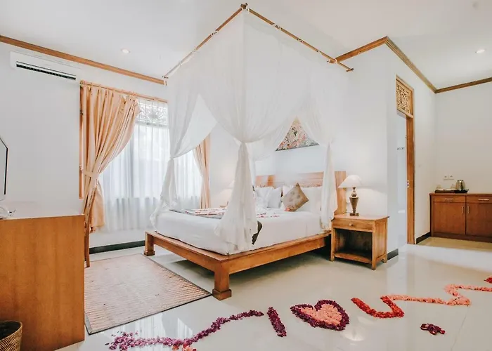 Holiday park Budhi Ayu 3*